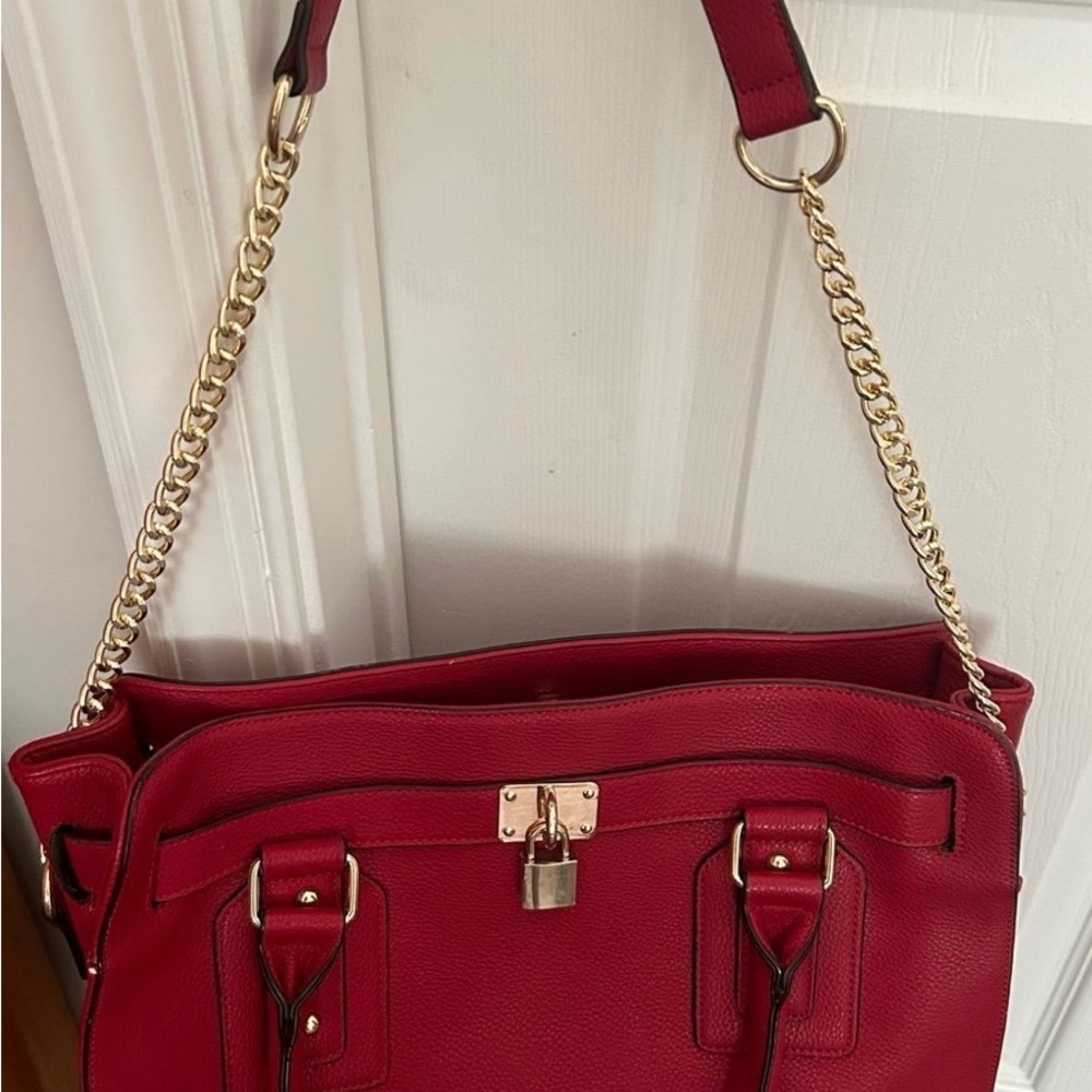 Red Handbag - Picture 2 of 4